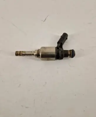 Audi A4 S4 B8 8K Fuel injector 06H906036H