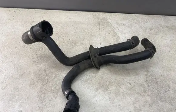 Audi A4 S4 B6 8E 8H Heater radiator pipe/hose 8E1819371D