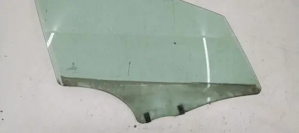 Peugeot 407 Front door window glass four-door