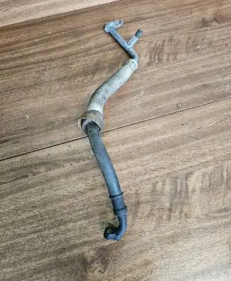BMW 5 E34 Air conditioning (A/C) pipe/hose