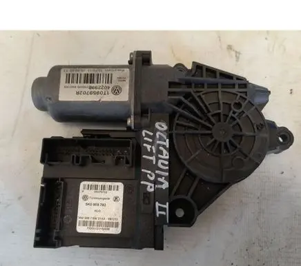 Skoda Octavia Mk2 (1Z) Front door window regulator motor 5K0959792