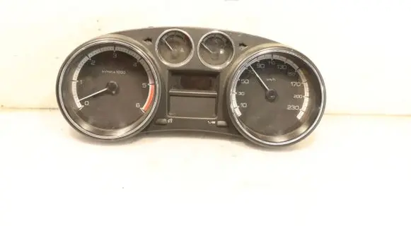 Peugeot 308 Clock 