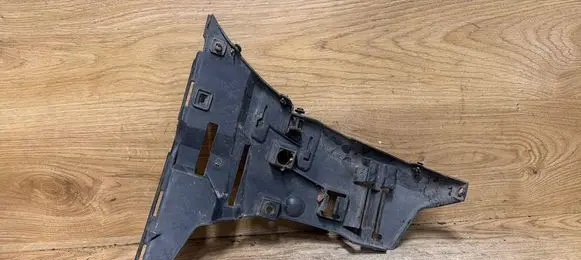 Volvo V70 Front bumper mounting bracket 09190304