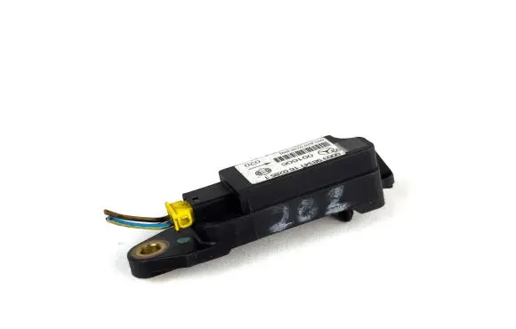 Mercedes-Benz C W202 Airbag deployment crash/impact sensor 0018200726 001820072609020