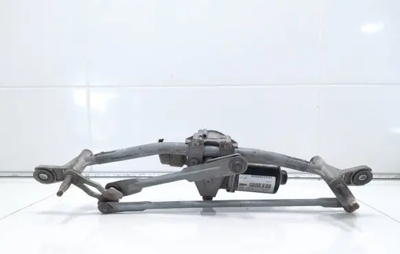 Fiat 500L Front wiper linkage and motor 51883627