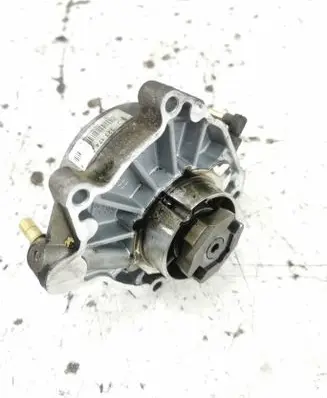 Opel Astra J Vacuum pump 55205446 12T174