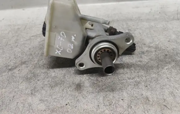 Volvo XC70 Master brake cylinder