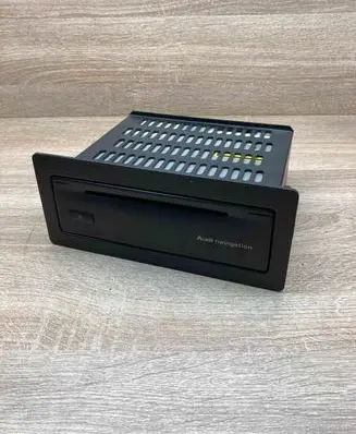 Audi A4 S4 B6 8E 8H Navigation unit CD/DVD player 8E9035209A