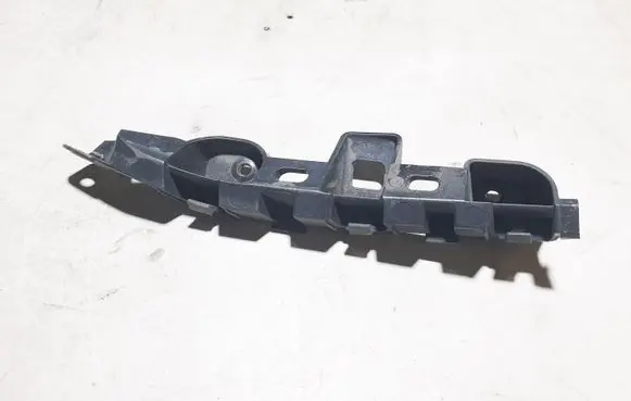 Volkswagen PASSAT B7 Front bumper mounting bracket 3AA807183