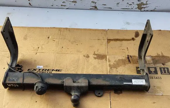 Mercedes-Benz Sprinter W906 Tow bar 010731120001