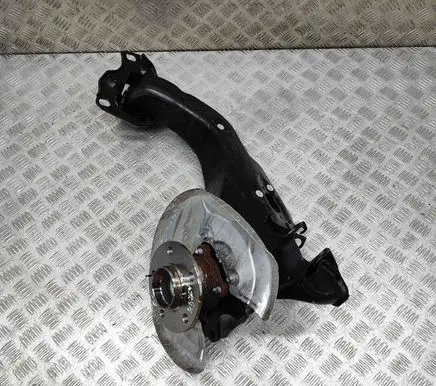 BMW 2 F44 Rear wheel hub 8842880