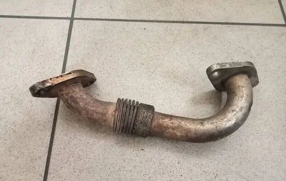 Seat Alhambra (Mk1) EGR valve line/pipe/hose 038131521A