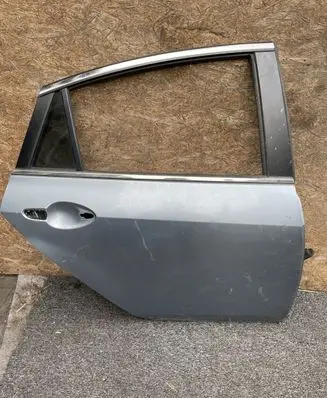 Mazda 6 Rear door