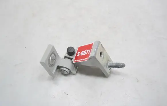 Rear door upper hinge