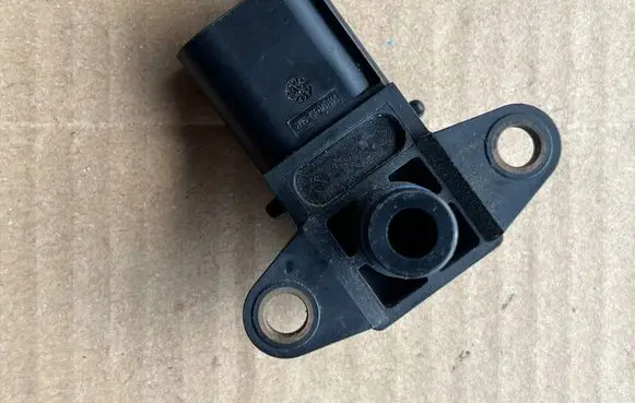 BMW X1 E84 Camshaft vanos timing valve 8617097