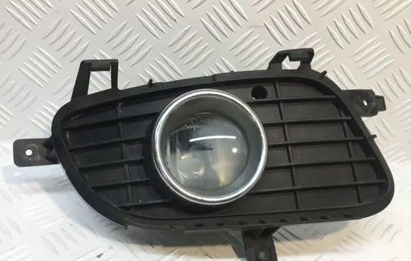 Mercedes-Benz A W169 Front fog light A2518200856