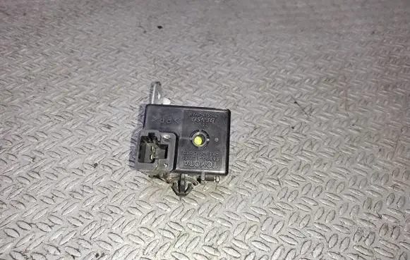 Toyota Avensis T250 Horn buzzer relay 8665013010