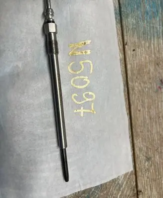 Opel Astra H Glow plug 0250203001