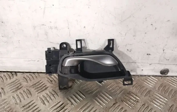 Honda CR-V Rear door interior handle TLAR2G