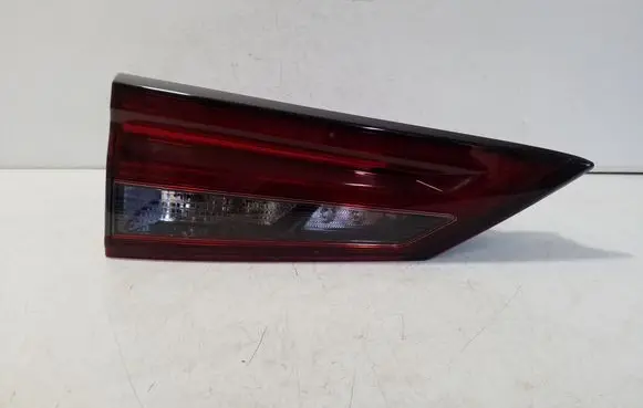 Nissan Qashqai J12 Tailgate rear/tail lights 2268D02F 2268D03F