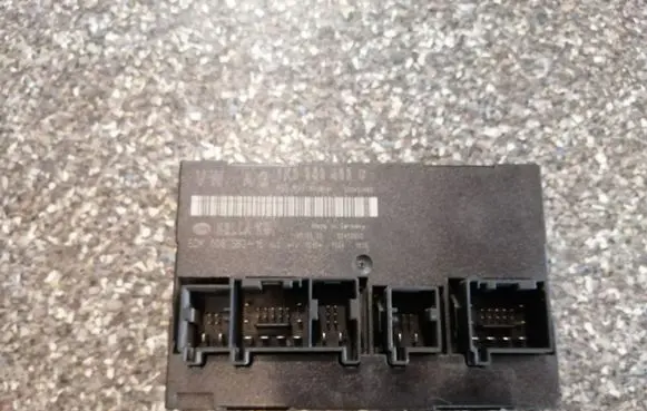 Volkswagen Touran I Other control units/modules 1K0959433C