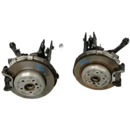 BMW 5 G30 G31 Rear wheel hub 68611386861137