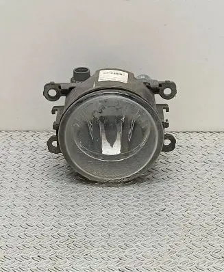 Renault Megane III Front fog light 8200074008 89202502