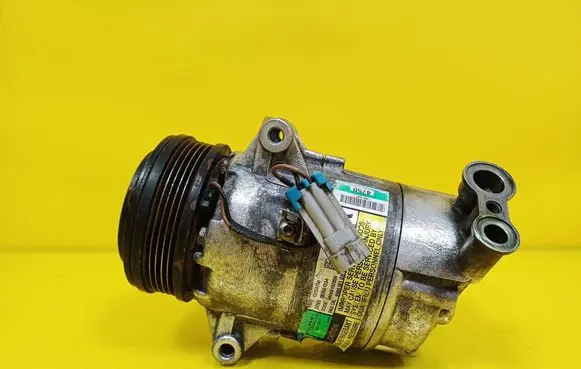 Opel Meriva A Air conditioning (A/C) compressor (pump) 13124750