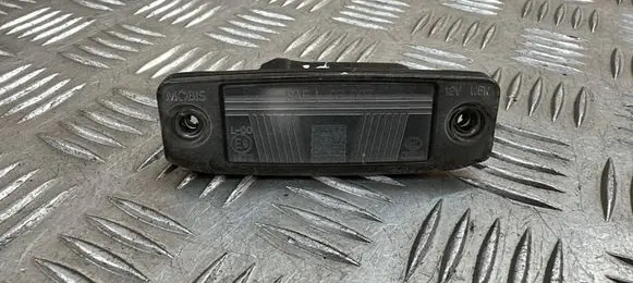Hyundai i40 Number plate light 925013S131