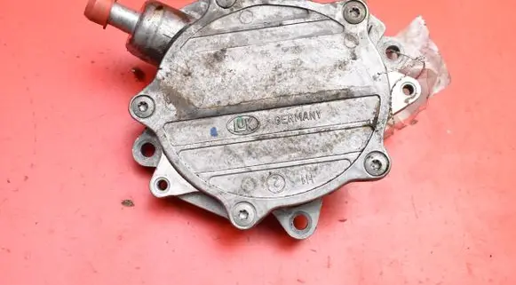 BMW 3 E46 Vacuum pump 7502656