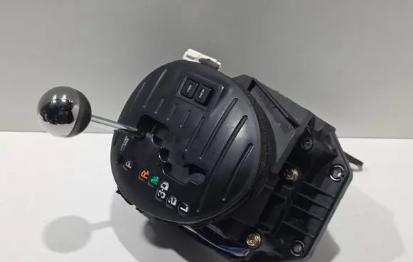 Lexus IS 200-300 Gear shift switch/knob 
