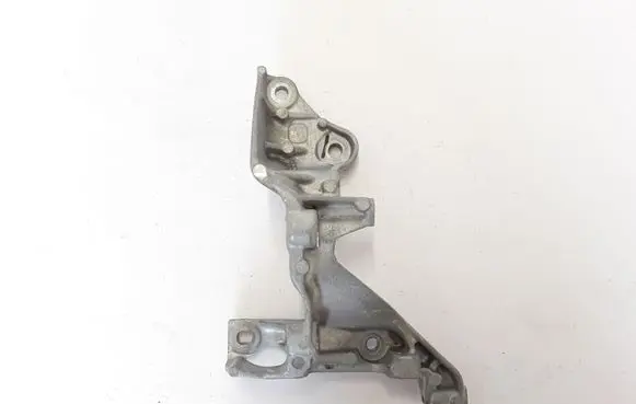 Renault Scenic III - Grand scenic III EGR valve cooler bracket 147174072R