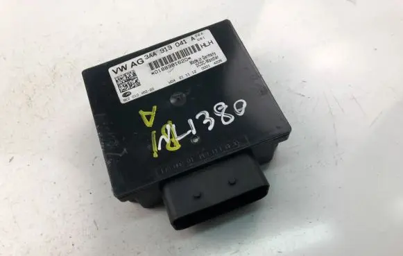 Volkswagen Golf VI Other control units/modules 3AA919041A