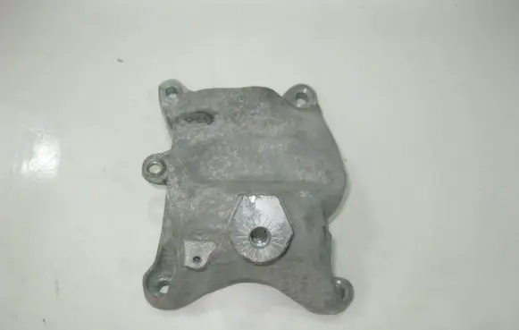 Audi A4 S4 B9 Engine mounting bracket 8W0199308J