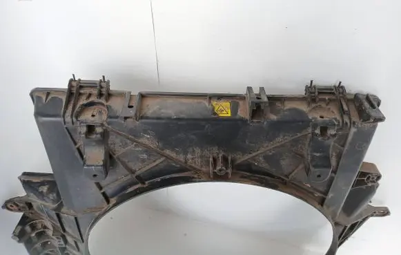 Iveco Daily 35 - 40.10 Radiator cooling fan shroud 812600500