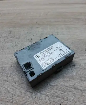 Mercedes-Benz CLS C219 Gateway control module a2115408445