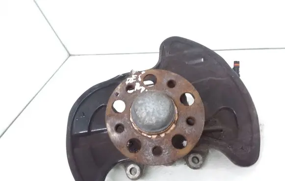 Mercedes-Benz E A207 Front wheel hub spindle knuckle 20402 A2044202644 A2075400017