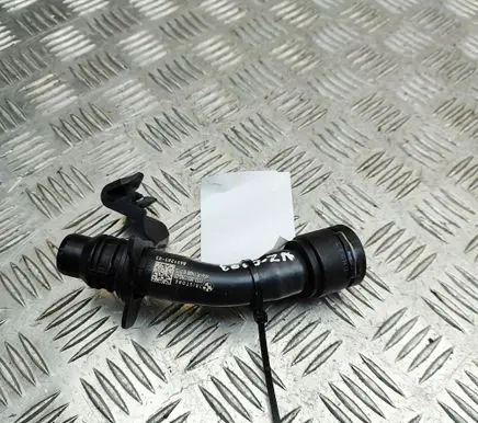 BMW 3 G20 G21 Engine coolant pipe/hose 8651265