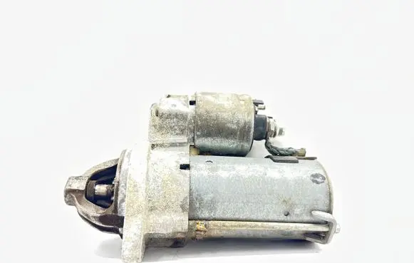 Mercedes-Benz B W245 Starter motor a0061510301