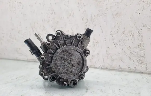 Volkswagen PASSAT B6 Vacuum pump 03G145209C