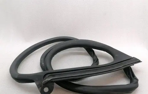 Porsche Taycan 9J1 Rubber seal front coupe door window 9J0831721