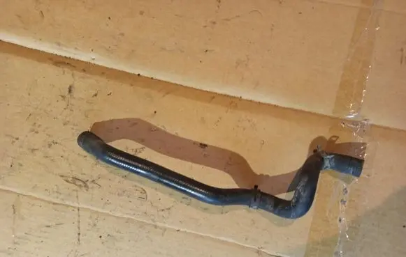 BMW 5 E60 E61 Engine coolant pipe/hose 64216910757