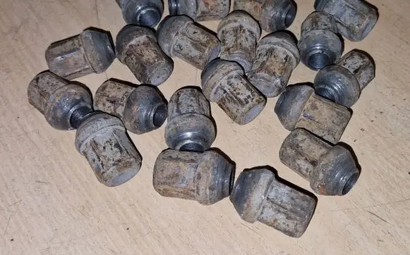 Honda Civic Nuts/bolts 