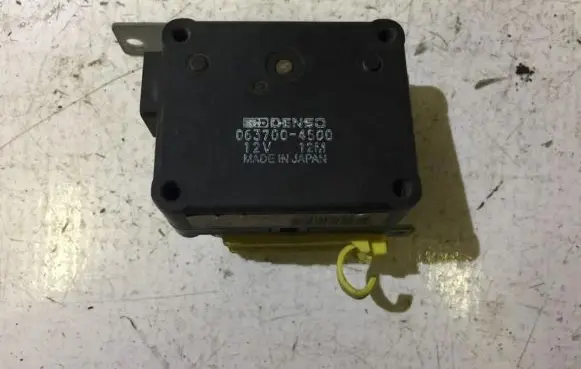 Honda Civic Air flap motor/actuator 0637004500 12v12m