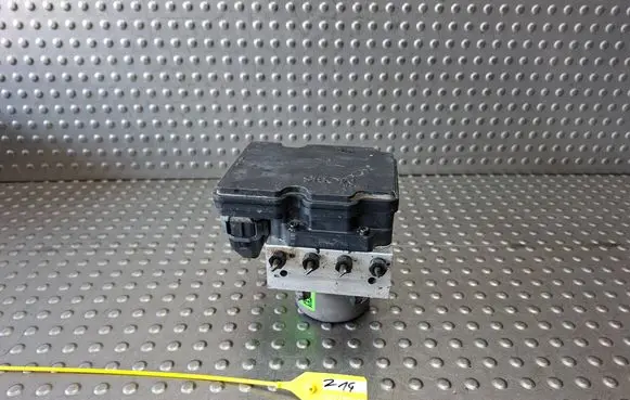 Hyundai Elantra ABS Pump S27730194 589203X400