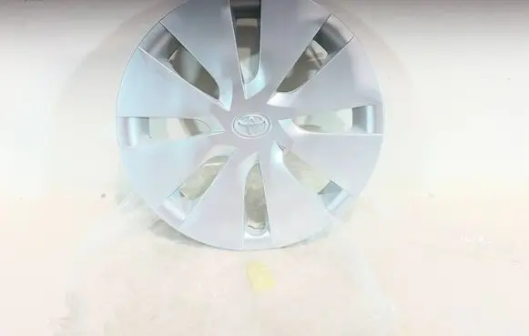 Toyota Corolla E160 E170 R15 wheel hub/cap/trim 94975A0