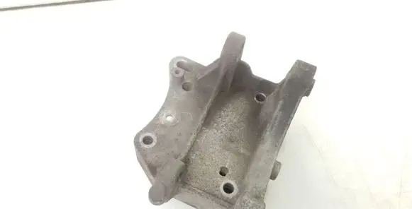 Peugeot 207 Generator/alternator bracket 9659197780
