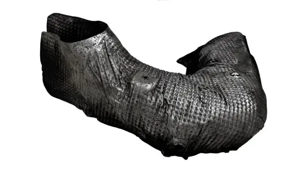 Exhaust heat shield