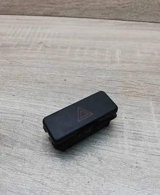 BMW 5 E39 Hazard light switch 1374220