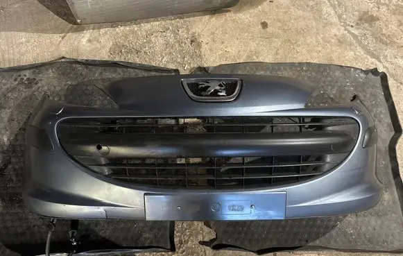 Peugeot 207 Front bumper